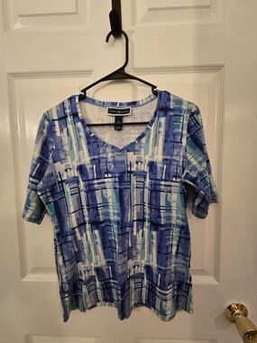 Karen Scott Blue Abstract Print V-Neck Top